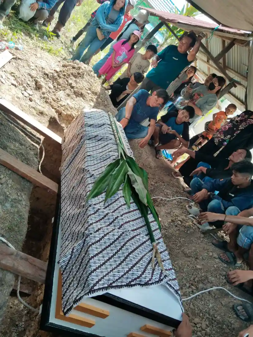 Kemenag Barut Hadir di Tengah Duka, Berikan Pelayanan dan Penyuluhan Umat Hindu